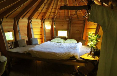 Nans-sous-Sainte-Anne Cabin | Cabin perched near a river, ideal for enjoying nature as a couple