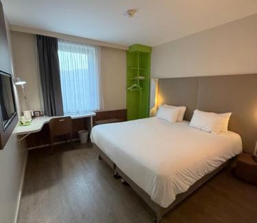 Annemasse Hotel | Campanile Annemasse Gare– Genève