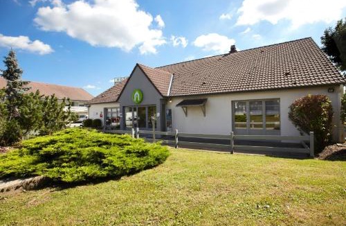Sochaux Hotel | Campanile Montbéliard - Sochaux