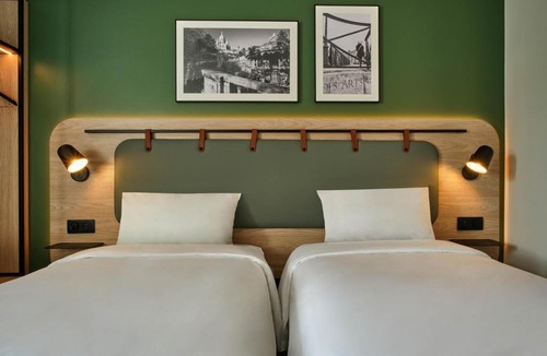 Le Kremlin-Bicetre Hotel | Campanile PRIME - Paris Porte d'Italie