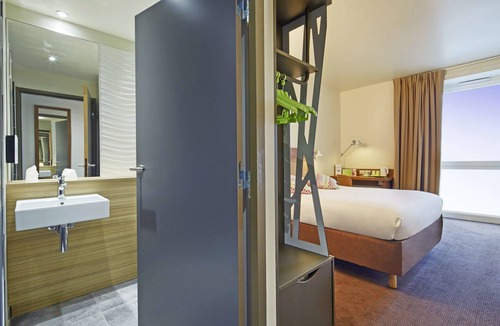 Gif-sur-Yvette Hotel | Campanile PRIME - Paris Saclay