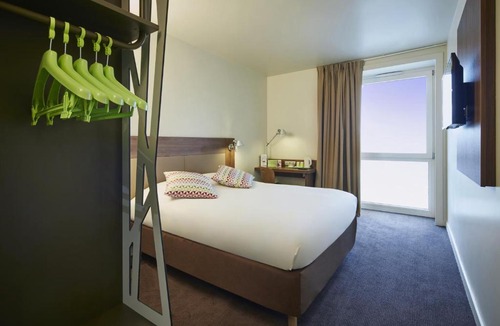 Gif-sur-Yvette Hotel | Campanile PRIME - Paris Saclay