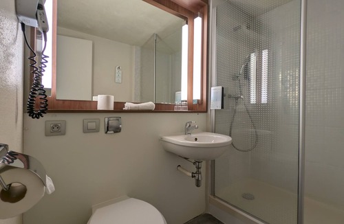 Villejust Hotel | Campanile Villejust - ZA Courtaboeuf