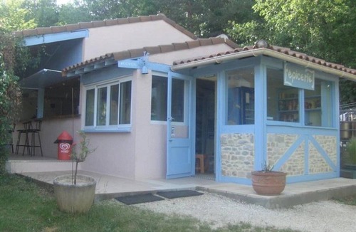 Chauffour-sur-Vell House | Camping 3 étoiles - Piscine - ccbfg0a