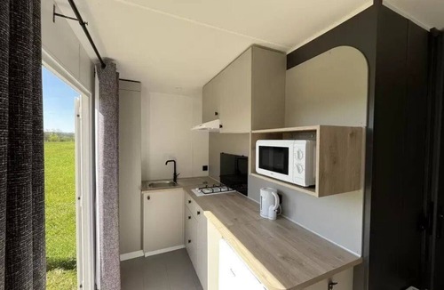 Arc-et-Senans House | Camping 3 étoiles - Piscine - ccbgbdi