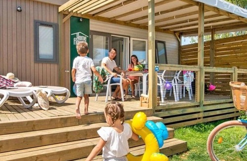 Hauterives House | Camping 3 étoiles - Piscine - ccbbihc