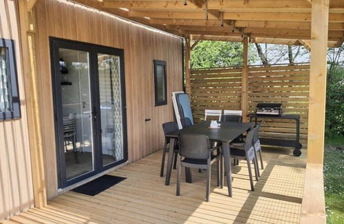 Hauterives House | Camping 3 étoiles - Piscine - ccbbihc