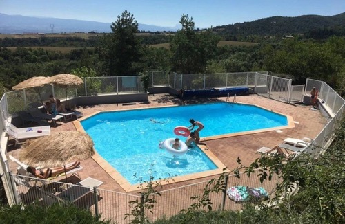 Plats House | Camping 3 étoiles - Piscine - ccbgbcc
