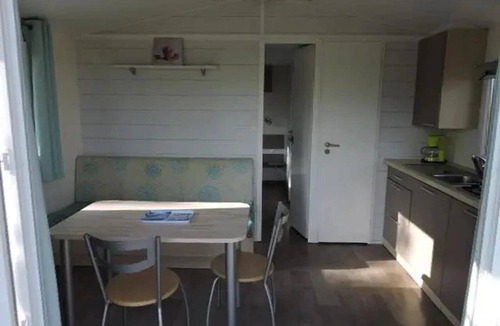 Venterol House | Camping 4 étoiles - Piscine - ccbgfcc