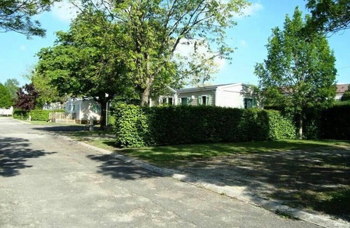 Vittel House | Camping de Vittel* - Slow Lodge 3 rooms 5 people Without Sanitary facilities