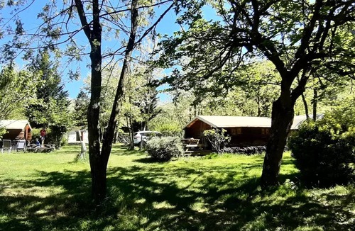Arlebosc Cabin | Camping du Viaduc* - Trapper's Cabin 3 Rooms 4 People Without Sanitary