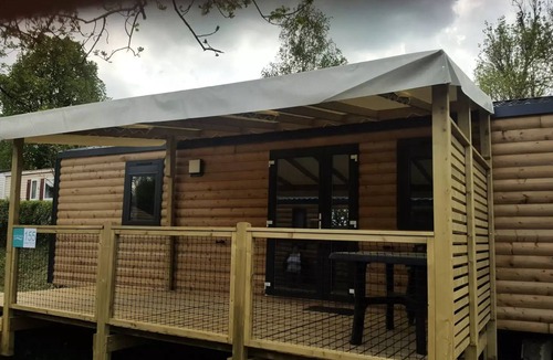 Pont-de-Poitte House | Camping Les Pêcheurs* - Premium Cottage 3 Rooms 4 People
