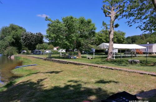 Chatel-Censoir Other | Camping Onlycamp Le Petit Port