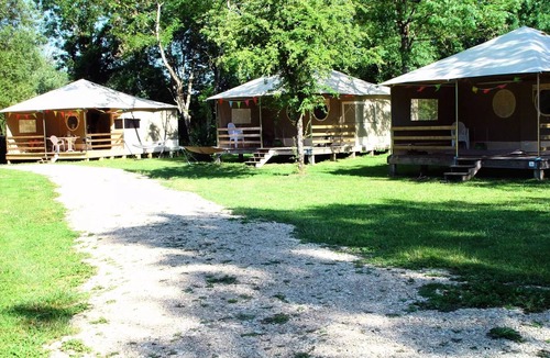 Montbarrey House | Campsite Flower Les 3 Ours * - Freelodge Confort 3 Rooms 5 People