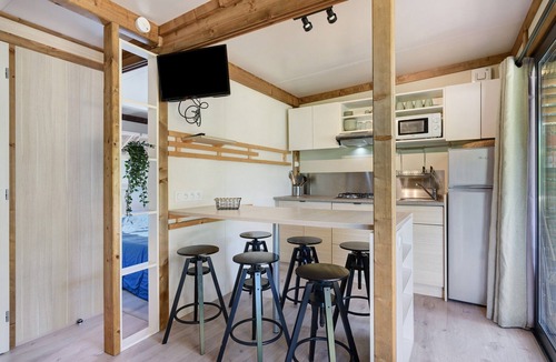 Vaulnaveys-le-Bas RV Rental | Caravan “Chalet Portland N°42” with Shared Pool