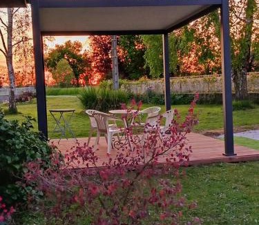 Mantenay-Montlin Bed & Breakfast | caravane airstream mantenay