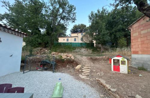 Faucon Villa | Casa Bohemian