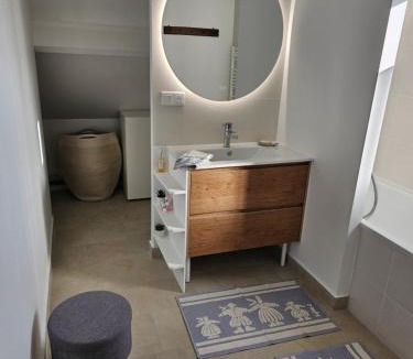 Gif-sur-Yvette Bed & Breakfast | Cati's greenhouse - chambre d'hôtes cosy et calme à 700m du RER B