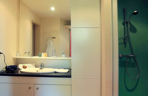 Luxeuil-les-Bains Hotel | Cerise Luxeuil Les Sources