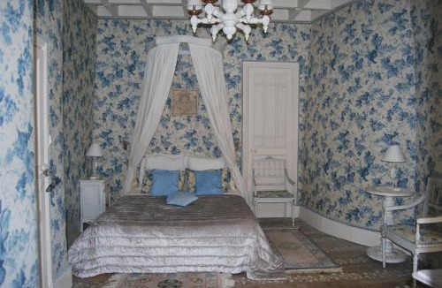 Olliergues House | Château de Chantelauze