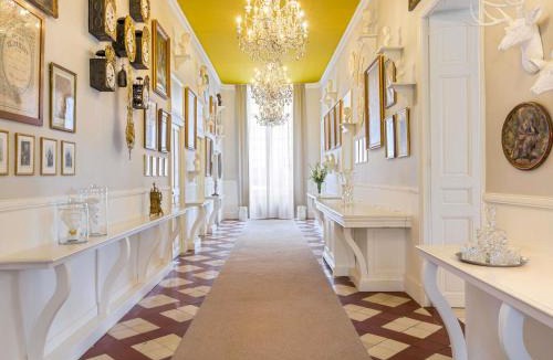 Mazan Hotel | Château de Mazan - Handwritten Collection