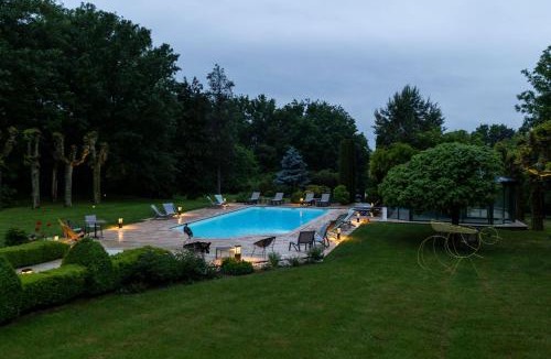 Sampans Hotel | Château Du Mont Joly