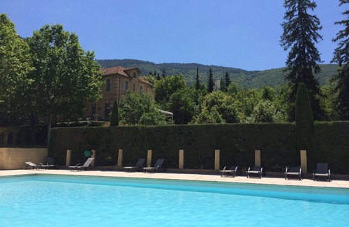 Montbrun-les-Bains Apartment | Château Luxury Stay Montbrun