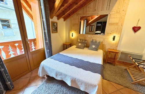 Saint-Martin-de-Belleville Ski Chalet | Chalet charmant à St Martin de Belleville, 8 pers, 100m des pistes, balcons, cheminée