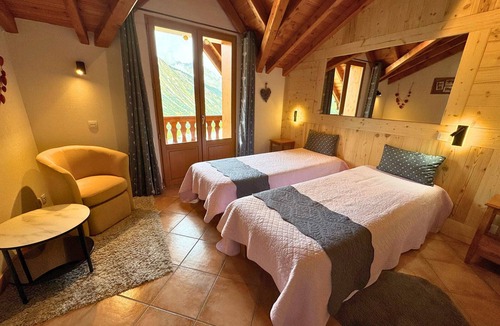 Saint-Martin-de-Belleville Ski Chalet | Chalet charmant à St Martin de Belleville, 8 pers, 100m des pistes, balcons, cheminée