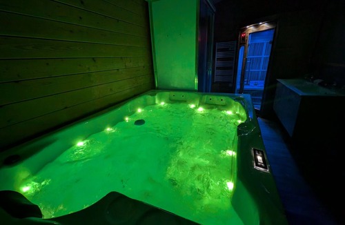 Fougerolles Cottage | Chalet with Spa & Sauna, Pets Allowed, Vosges Retreat
