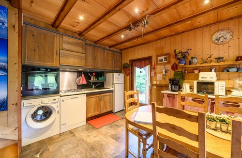 Saint-Maurice-sur-Moselle Ski Chalet | Chalet "Myrtilles" with Mountain View, Private Terrace and Wi-Fi