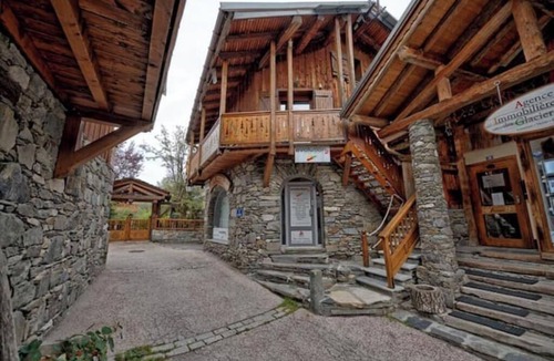 Bellentre Ski Chalet | Chalet 2000 Montchavin