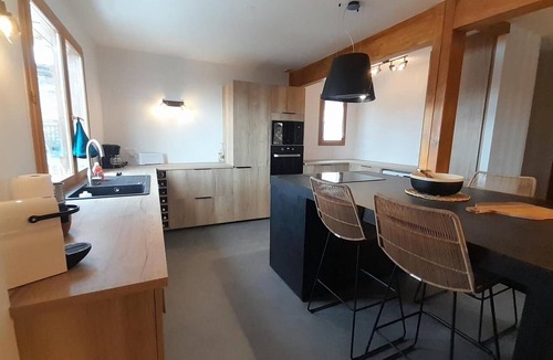 Arc-1800 Ski Chalet | Chalet, 2nd floor, view valley, terrace, fireplace or stove, tv, 100m², Les Arcs