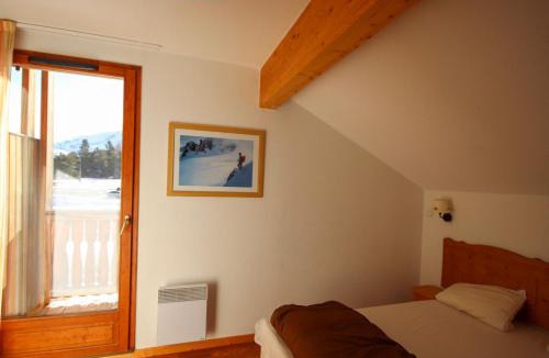 Saint-Etienne-en-Devoluy Ski Chalet | Chalet 3 Pièces 6 Pers. avec Terrasse à SuperDévoluy - FR-1-504-450