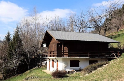 Beaufort Ski Chalet | Chalet Alain - Chalet for 6 to 8 pers. with beautiful view, south facing - Garage. Ranked two stars.