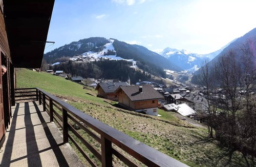 Beaufort Ski Chalet | Chalet Alain - Chalet for 6 to 8 pers. with beautiful view, south facing - Garage. Ranked two stars.