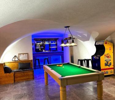 Aigueblanche Ski Chalet | Chalet Alpin avec piscine, jacuzzi et salle de jeux