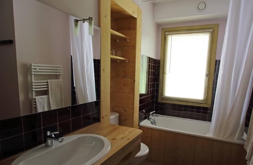 Mijoux Apartment | Chalet Apartment for 9 people