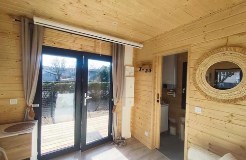 Saint-Ambreuil Apartment | chalet bohème au calme