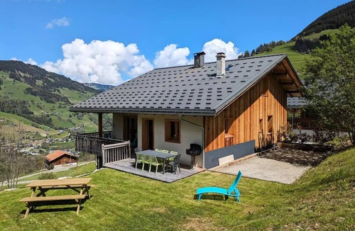 Beaufort Ski Chalet | Chalet - CHALET Nature - 10 pers. Perfect with family or friends - 4 bedrooms