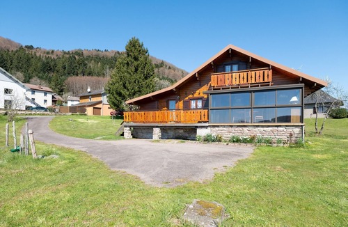 Le Val-d'Ajol Ski Chalet | Chalet “Chez Monique” with Mountain View, Private Terrace, and Wi-Fi