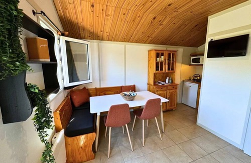 Laussac Ski Chalet | Chalet Confort 25m² (2 bedrooms) sleeps 4