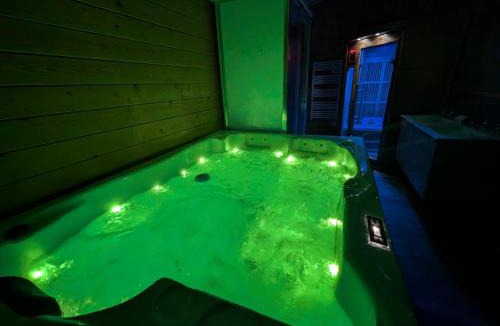 Fougerolles House | Chalet détente avec Spa et animaux admis près de Plombières-les-Bains - FR-1-583-498