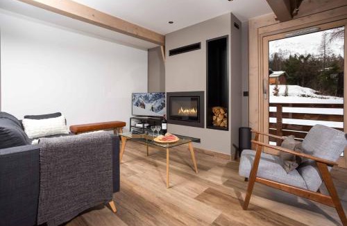 Chamonix-Mont-Blanc Ski Chalet | Chalet De L'ours - Chamonix All Year