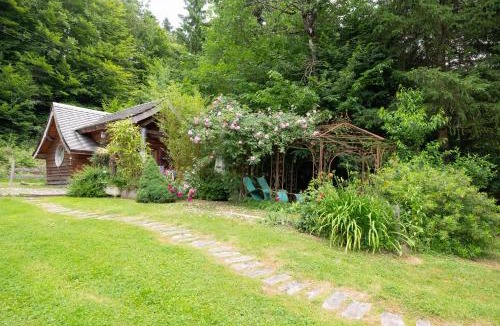 Epinal Ski Chalet | Chalet des amoureux pêche et rando