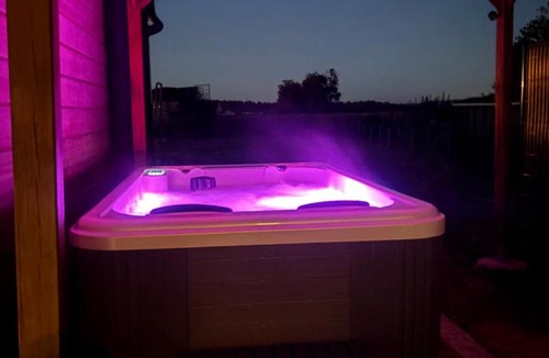 Chassey-les-Montbozon Ski Chalet | Chalet Des Aigrettes- Jacuzzi privatif
