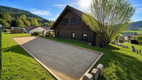 Le Syndicat Ski Chalet | Chalet des Reves vosgiens premium avec Jacuzzi, brasero, borne d'arcade 3000 jeux et pistes de ski à 10 minutes