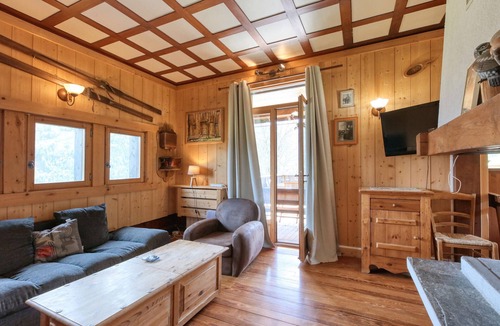 Saint-Nicolas-de-Veroce Ski Chalet | Chalet 9 pers, Mont Blanc view, parking, near ski