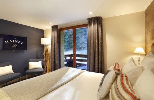Mijoux Hotel | Chalet Hôtel La Mainaz Restaurant & Resort