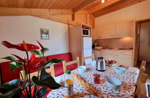 Usson-en-Forez Cottage | Chalet in nature, pets welcome - 6 guests